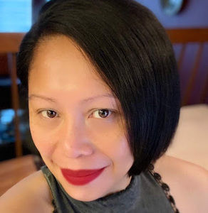 Meet your Posher, Carla